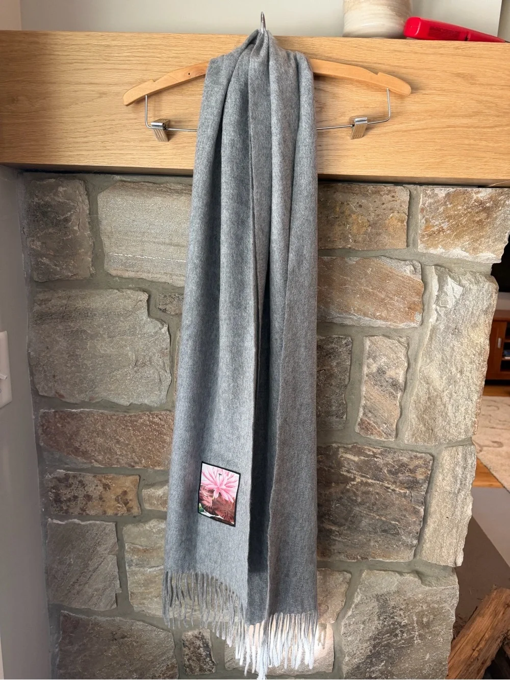 ERDOS Pure 100% pure Cashmere Scarf Gray  Gray Fringe Scarf with Floral Patch